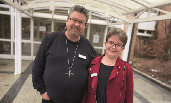 Ein Foto von Gemeindereferentin Michaela Meusel und Pfarrer Andreas Hesse.